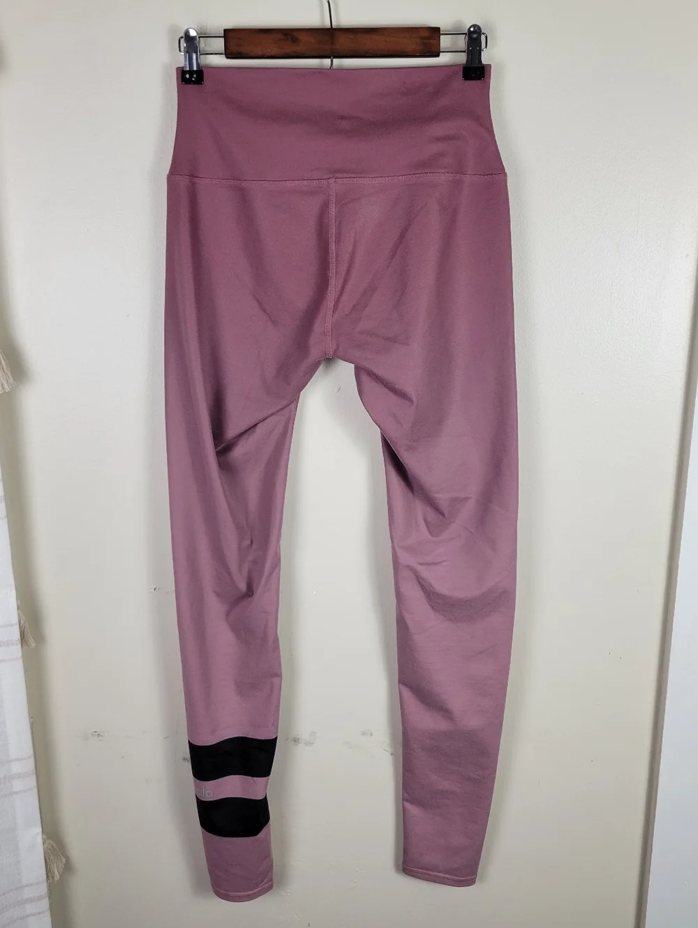 Alo Yoga High Waist Airbrush Highline Pink Ombre Gradient Stripe Leggings